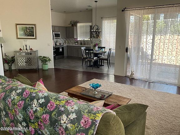4th image of 525 S Camino de Encanto --