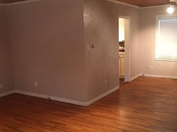 3rd image of 2018 W Sherwood Ave