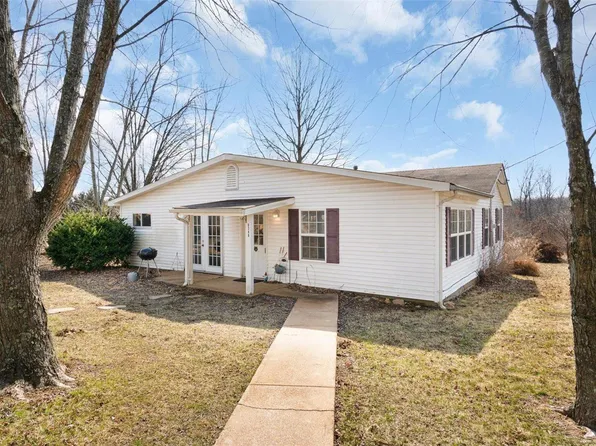 8348 Dittmer Ridge Rd, Dittmer, MO 63023
