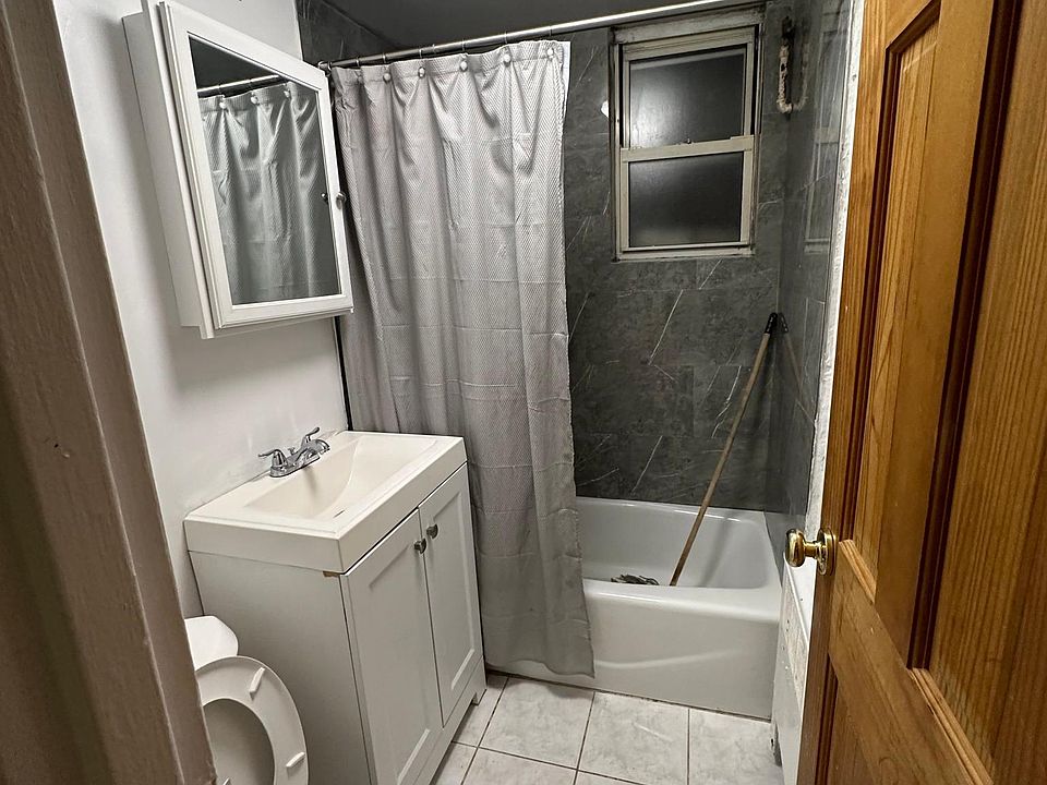 1st image of 2507 Mickle Ave Floor 1