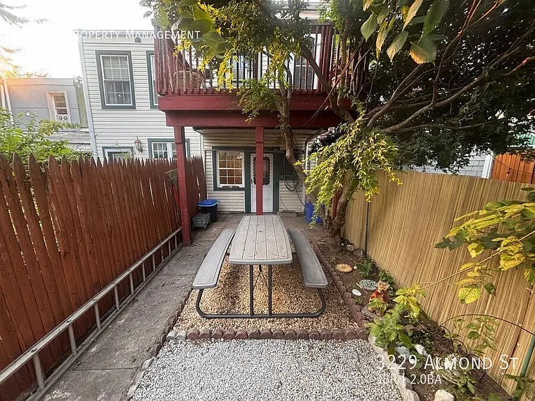 3229 Almond St — Photo 15