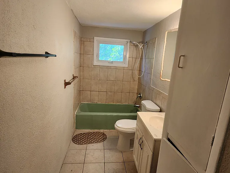 261 Beech St — Photo 10