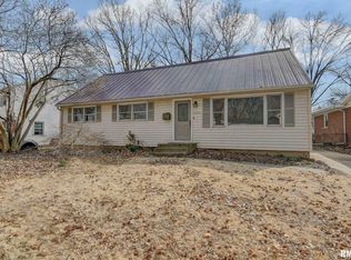 2030 Cambridge Rd, Springfield, IL 62704