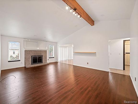 5th image of 2072 Brinston Dr