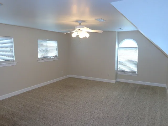 639 Glenties Dr — Photo 15