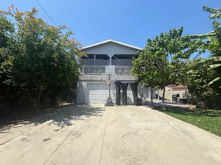 306 E Cummings Ln — Photo 25