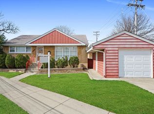 2536 Home Ave, Berwyn, IL 60402