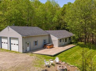 92 Camden Rd, Hope, ME 04847