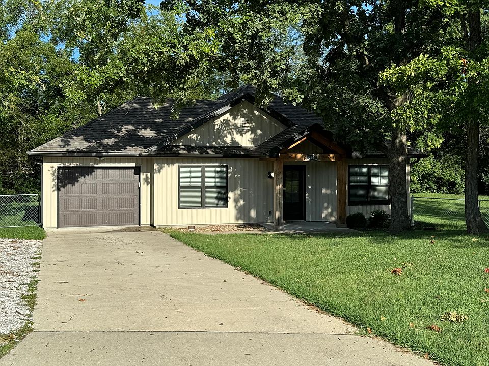 1st image of 361 N Sunny Side Ct