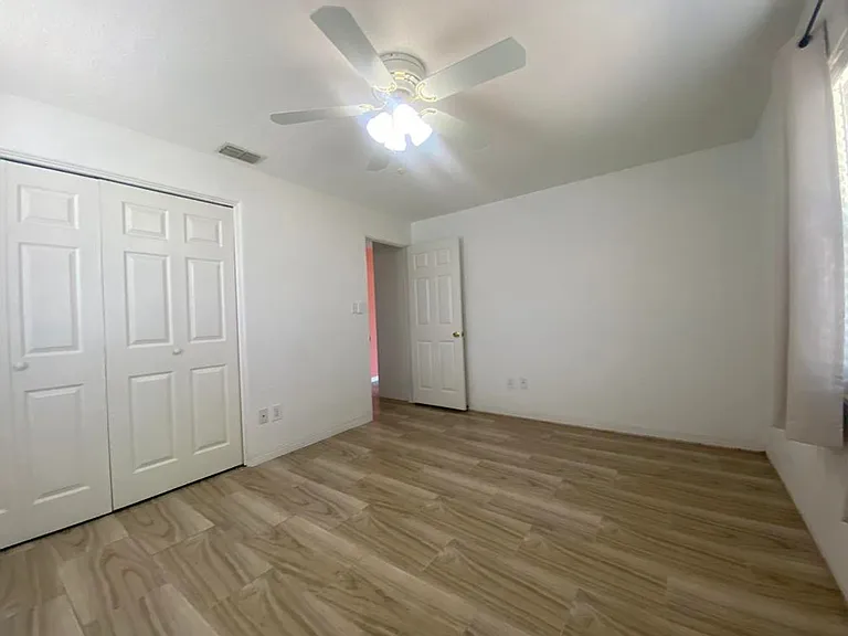 19 River Shore Dr — Photo 13