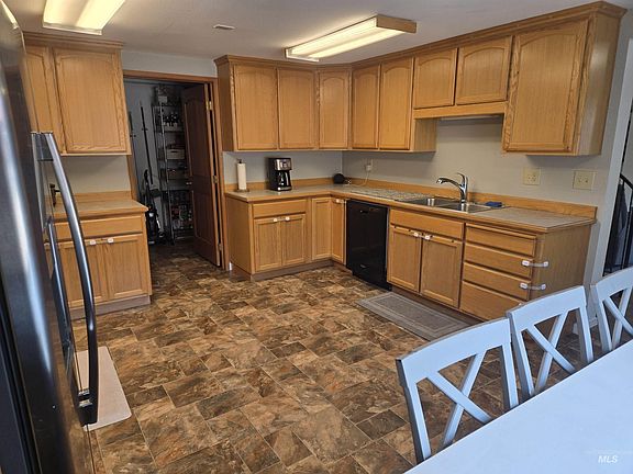 3rd image of 12544 Laqa Vista Ave