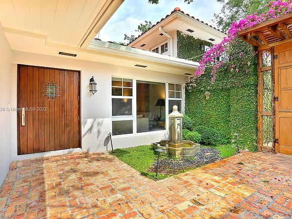 4th image of 3485 N Moorings Way
