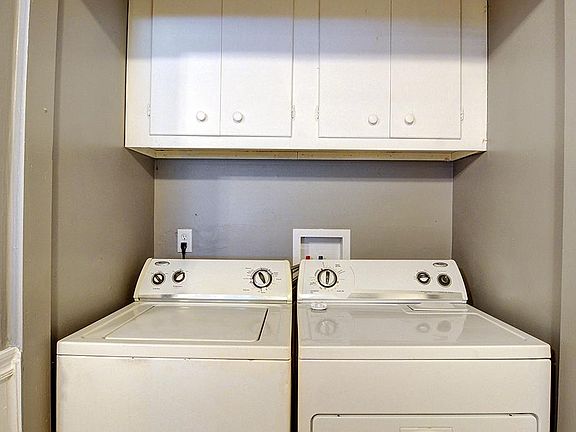 2nd image of 207 Estonia Dr