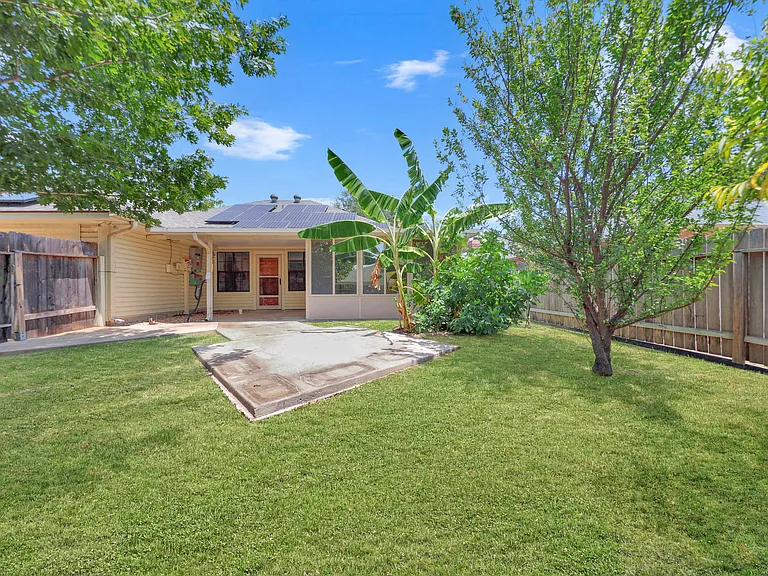 4522 Lone Star Trl — Photo 23