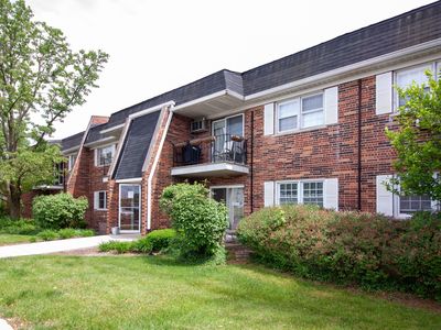 2431 Ogden Ave APT 7, Downers Grove, IL, 60515