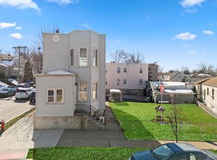 83 Centre Ave, Secaucus, NJ 07094