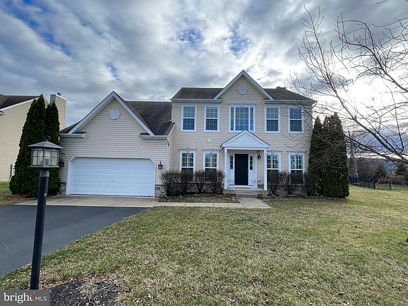 2nd image of 151 Evergreen Cir