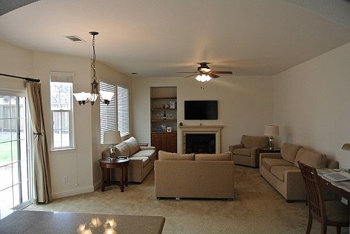 5th image of 1121 Greenwich Ct