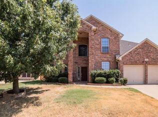 2720 Lake Country Dr, Grand Prairie, TX 75052