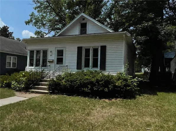 717 Benjamin Street, Spooner, WI 54801