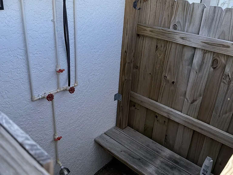 172 Lee Ave — Photo 26