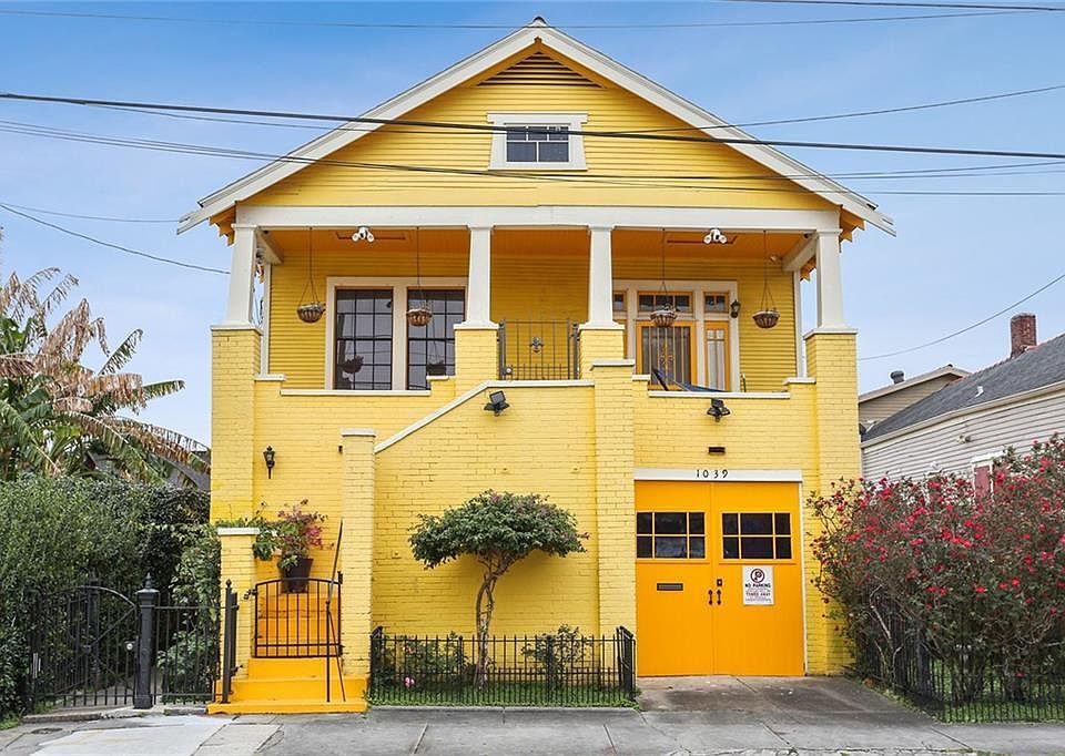 1st image of 1039 Louisa St