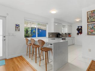 8959 Carlyle Ave, Surfside, FL 33154