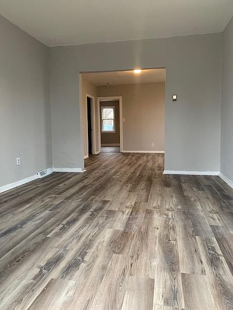 1st image of 3131 Seymour Ave #1