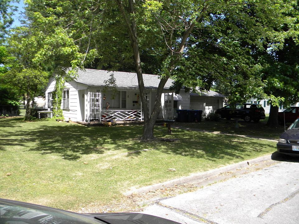 2nd image of 1915 Missouri Ave