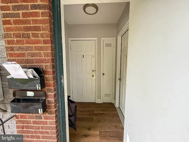 102 O St SW #2 — Photo 2