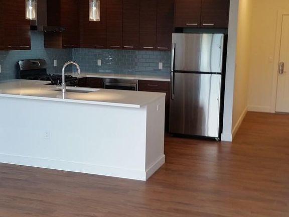 2nd image of 35 Rockway Avenue # Fl 3rd