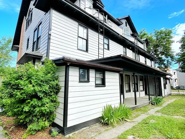 621 S Adams St — Photo 11