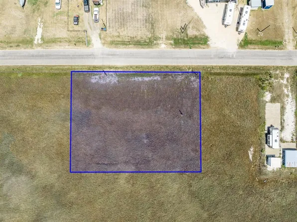 2036 County Road 299 Heron, Sargent, TX 77414