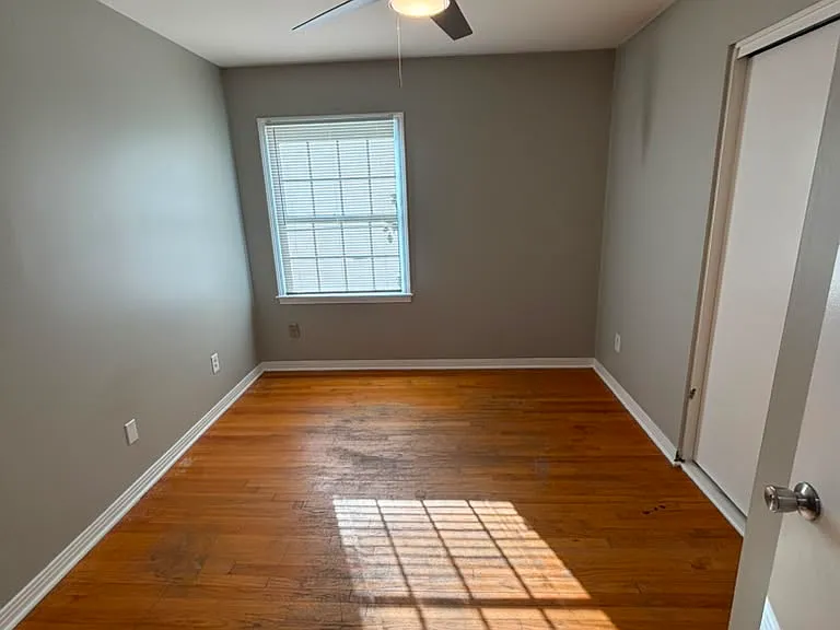 320 Vanderbilt Dr — Photo 31