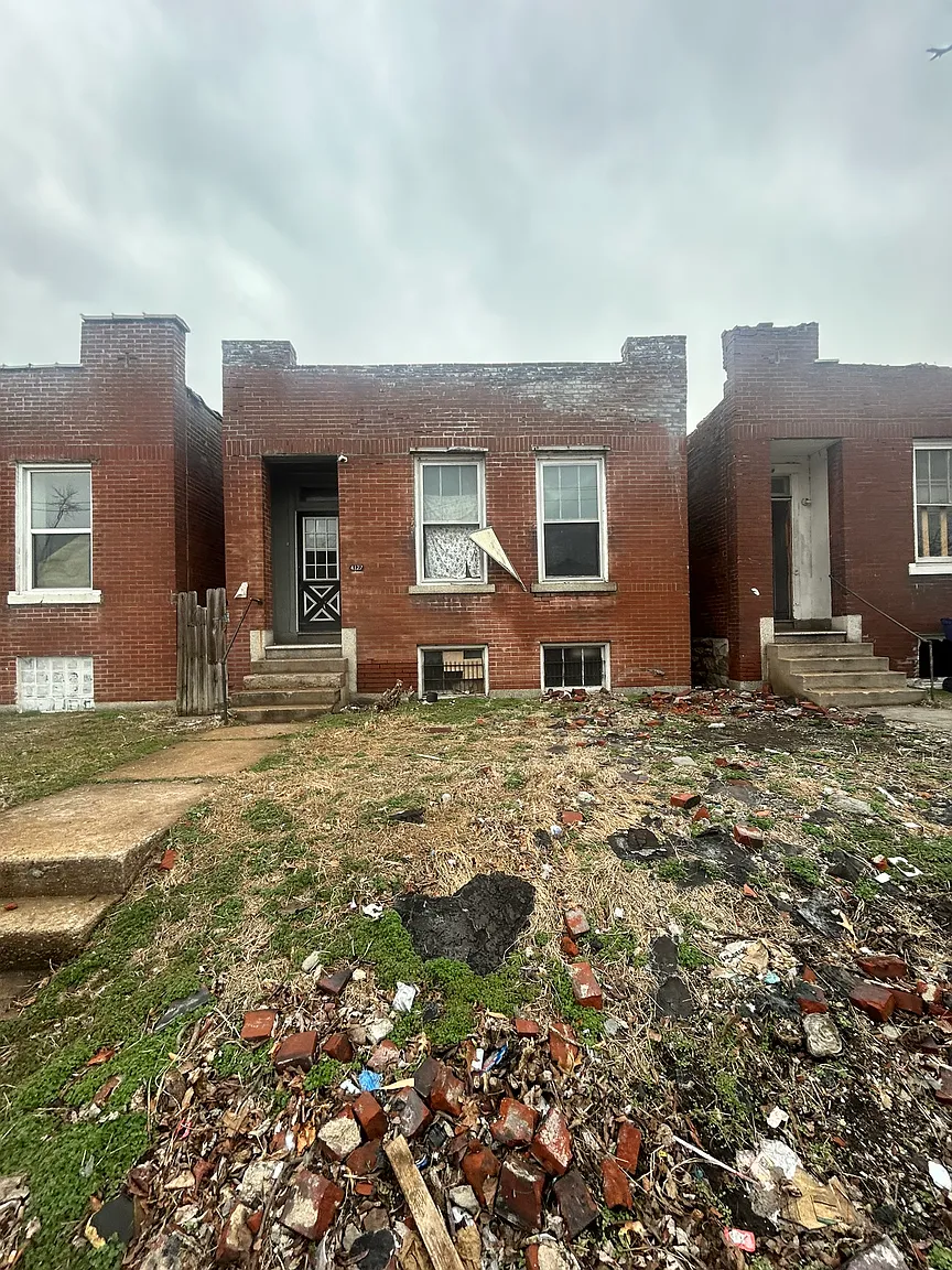 4127 Turner Ave photo 1