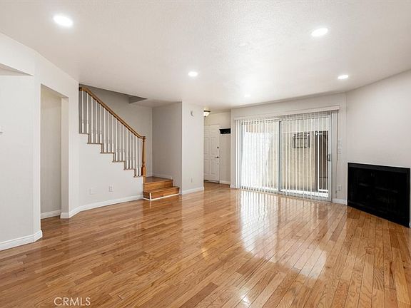 4th image of 4230 Whitsett Ave Unit 4