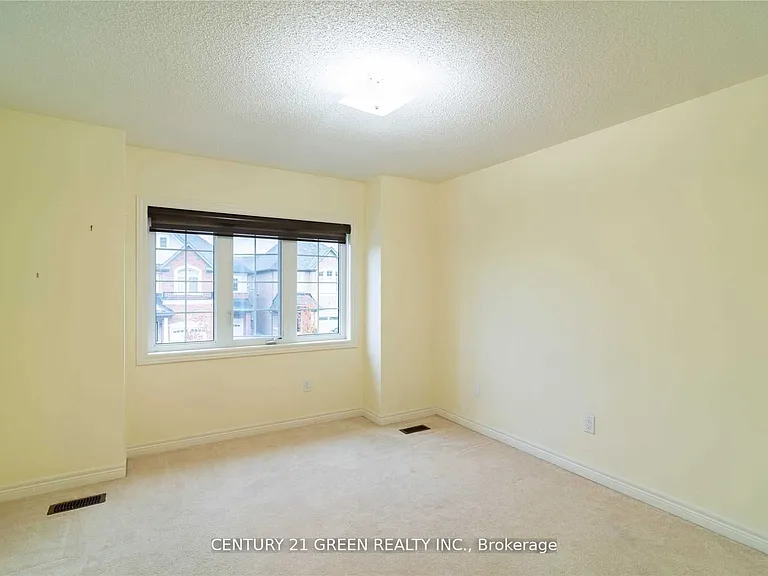 73 Thornbush Blvd — Photo 23