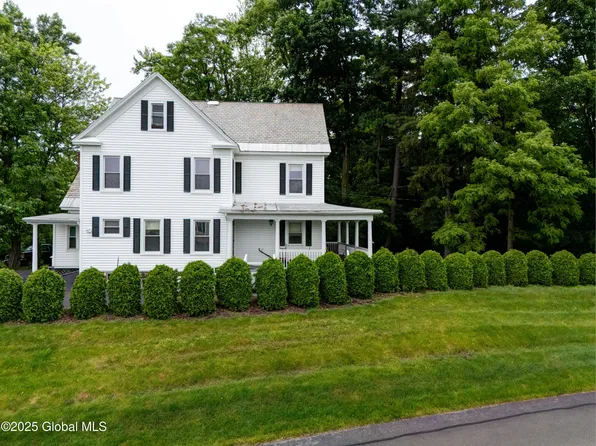 3712 Consaul Road, Niskayuna, NY 12304