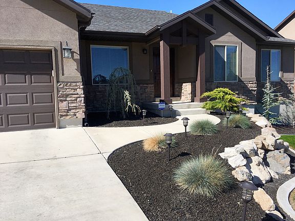 3rd image of 392 W Kit Fox Dr