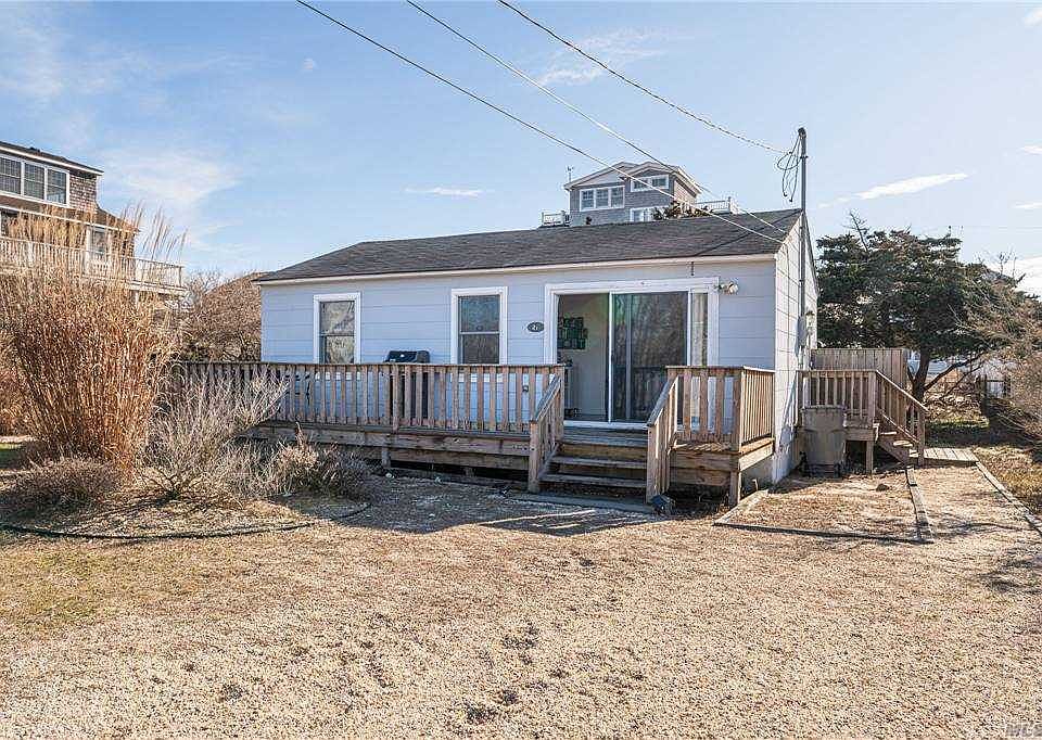 1st image of 21 Dune Ln