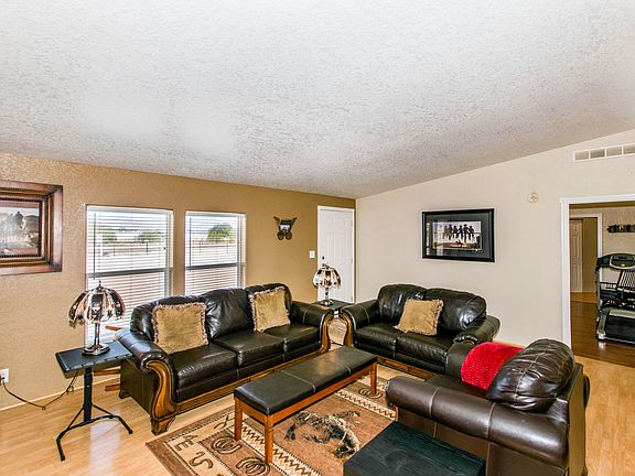 5th image of 51537 W Julie Ln