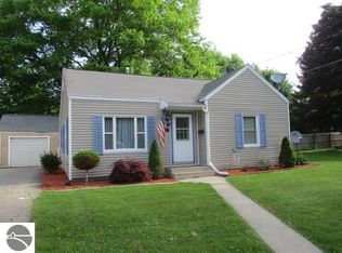 321 E End St, Alma, MI 48801