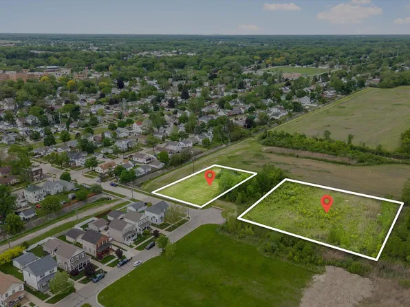 E Lorain St, Monroe, MI 48162