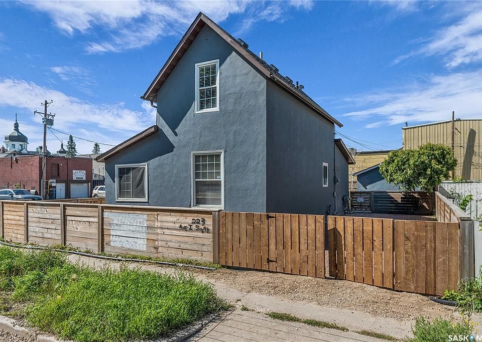 1st image of 223 I AVENUE S