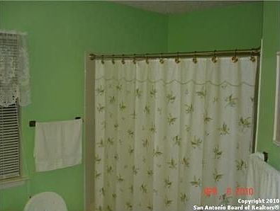 4th image of 3307 Jenkins Dr