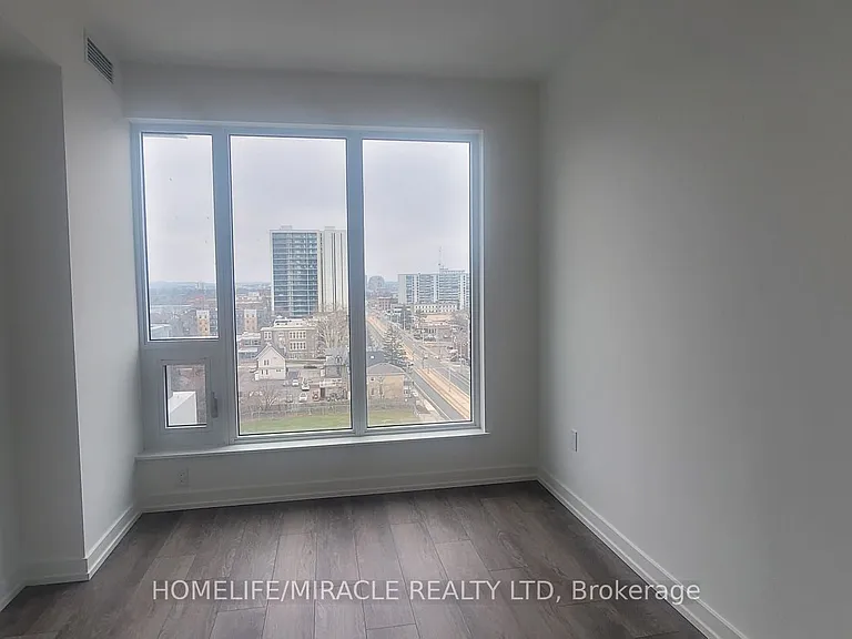 5 Wellington St S #1108 — Photo 12