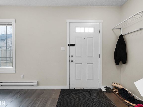 4th image of 735 Allard Blvd SW #4