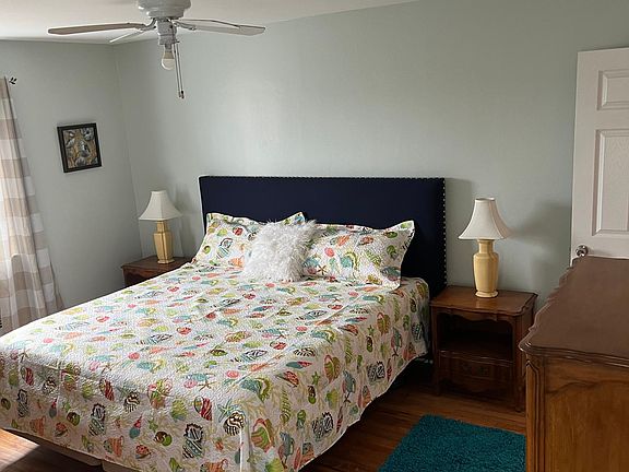 King Bedroom, spacious, relaxing and huge closet