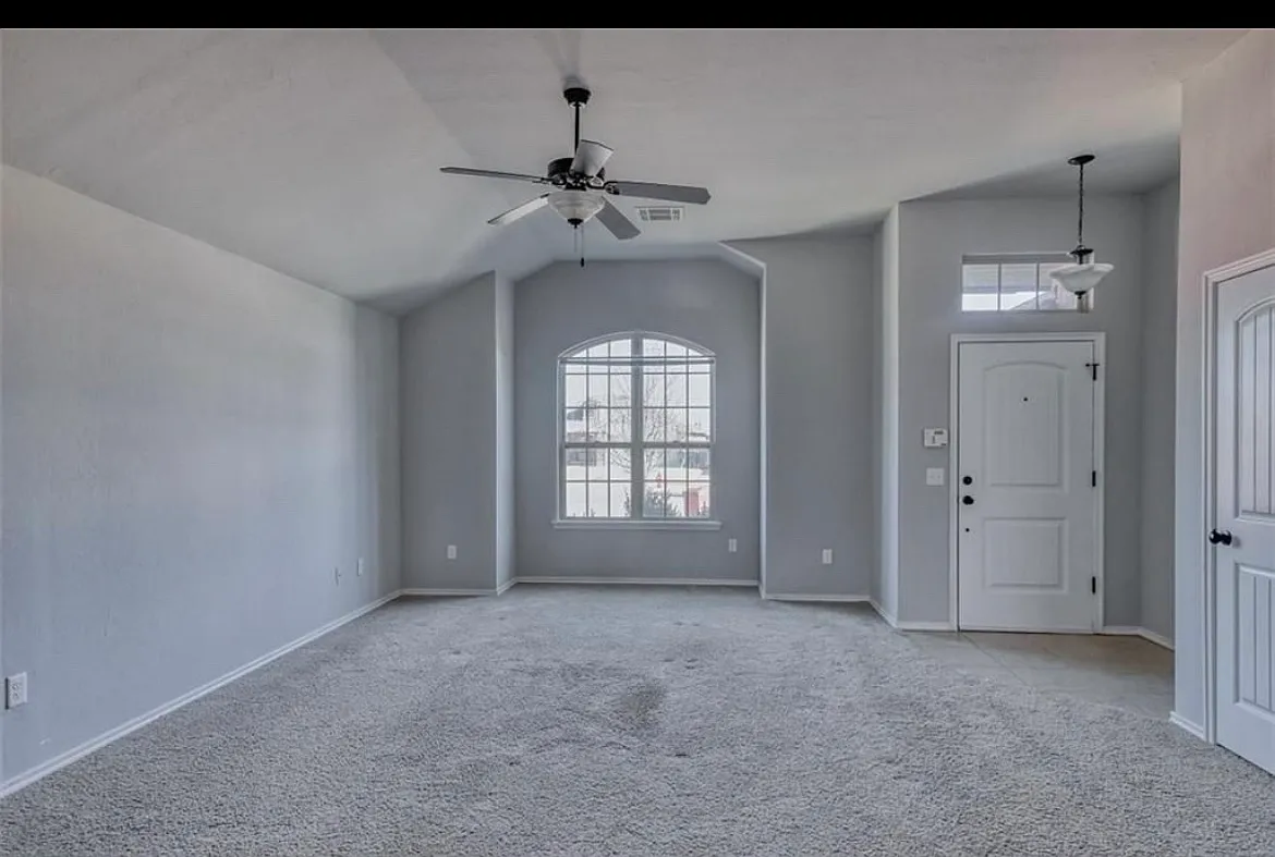 Building Photo - 1309 Leigh Cir