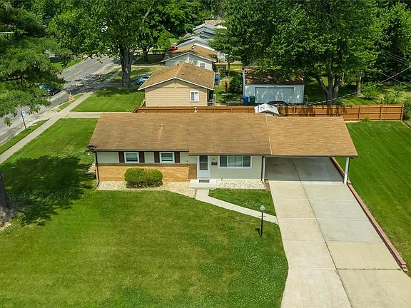 2nd image of 1605 Tyson Dr